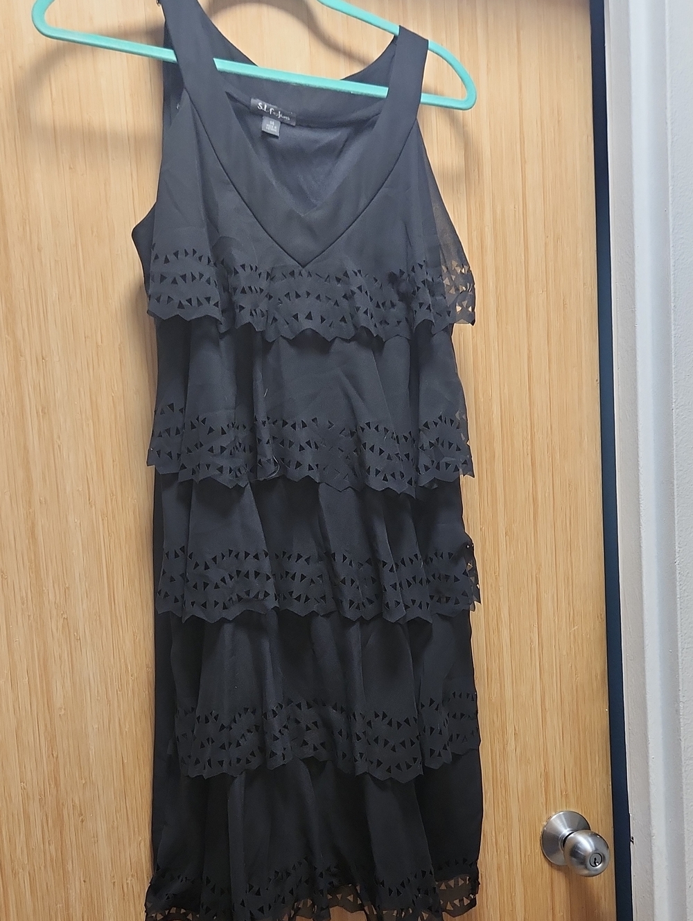 SL Fashions Black Laser Cut Tiered Midi Dress V-Neck Sz 14